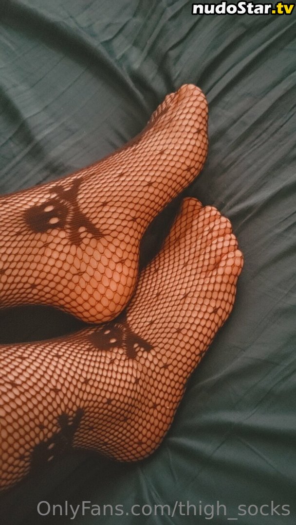thigh_socks Nude OnlyFans Leaked Photo #4