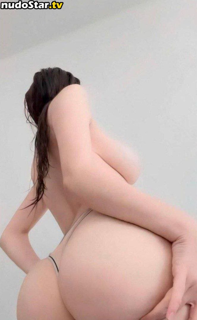 ThinkValeria / ThinkValerie Nude OnlyFans Leaked Photo #8