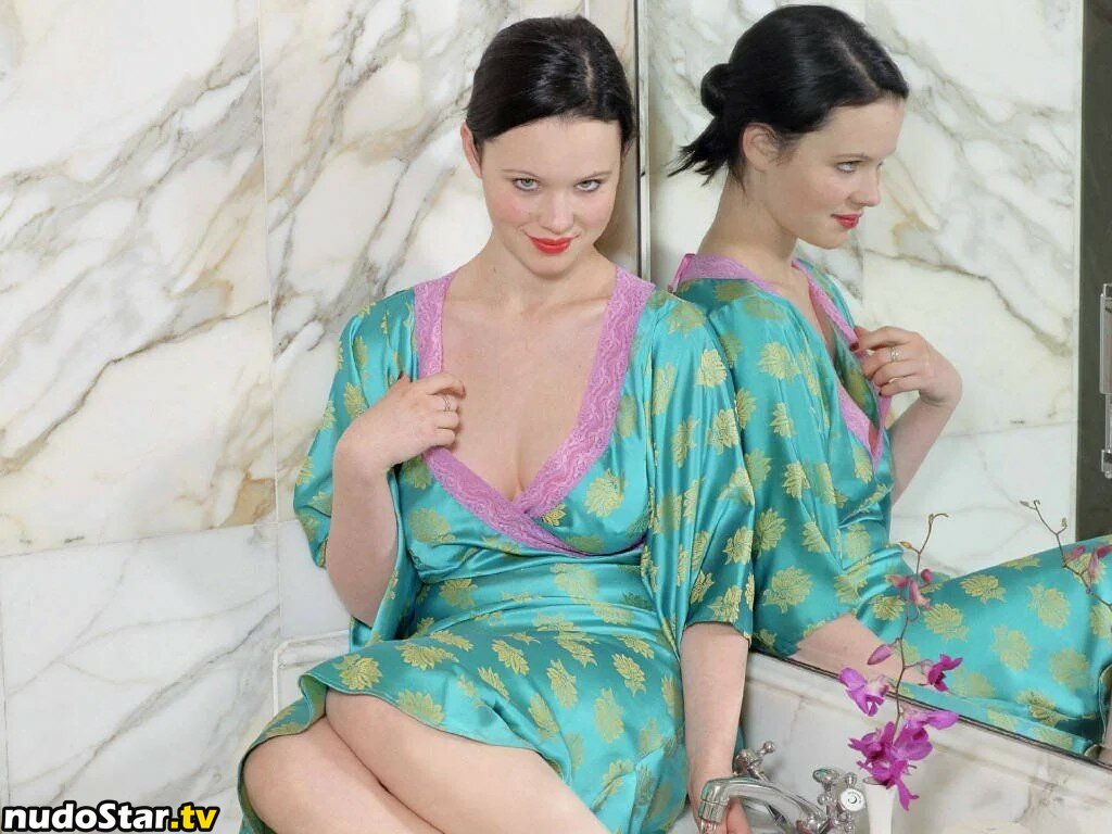 1107miss / Thora Birch Nude OnlyFans Photo #9 - Nudostar.TV