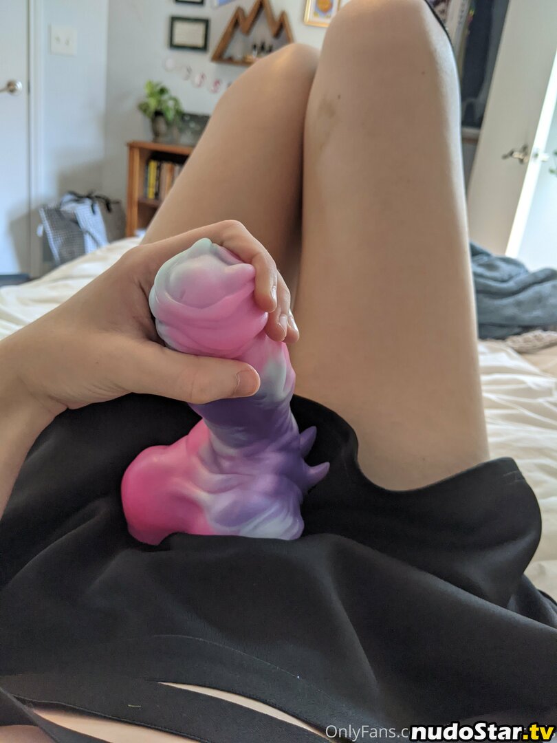 thoughtsandshotss / thoughtypraxis Nude OnlyFans Leaked Photo #15