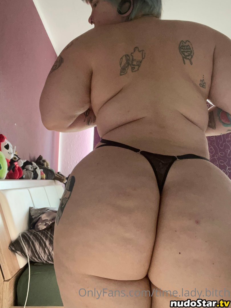 elyse_myers / time.lady.bitch Nude OnlyFans Leaked Photo #12