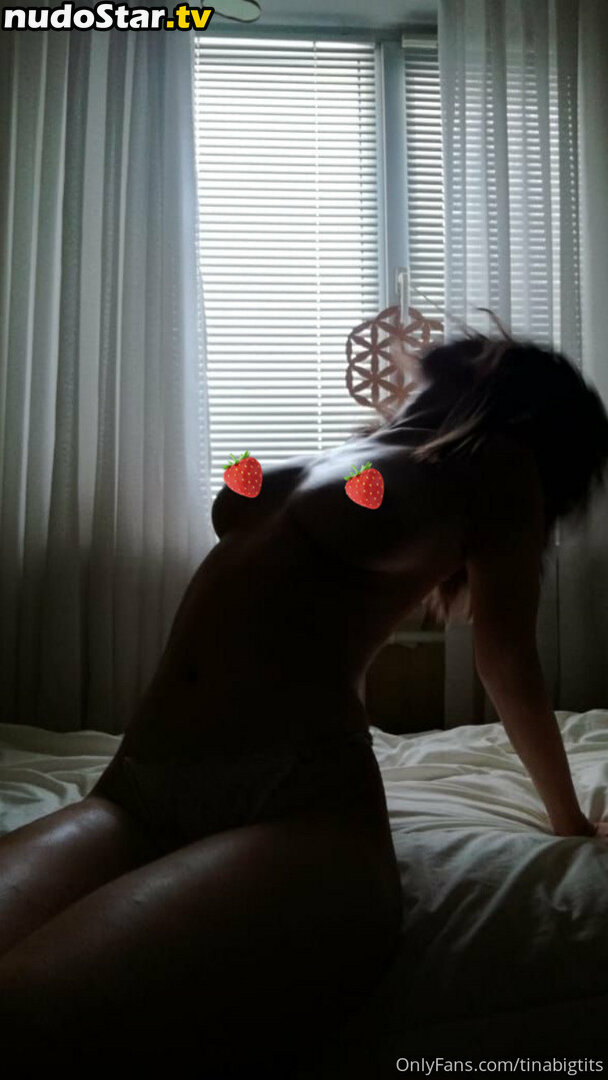 gipfordmoms / tinastepmom Nude OnlyFans Leaked Photo #13