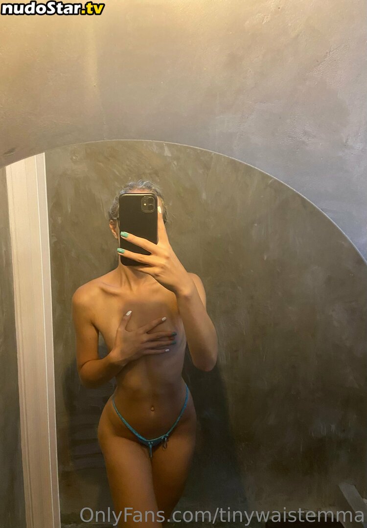 ti.nyemmaofficial / tinywaistemma Nude OnlyFans Leaked Photo #31
