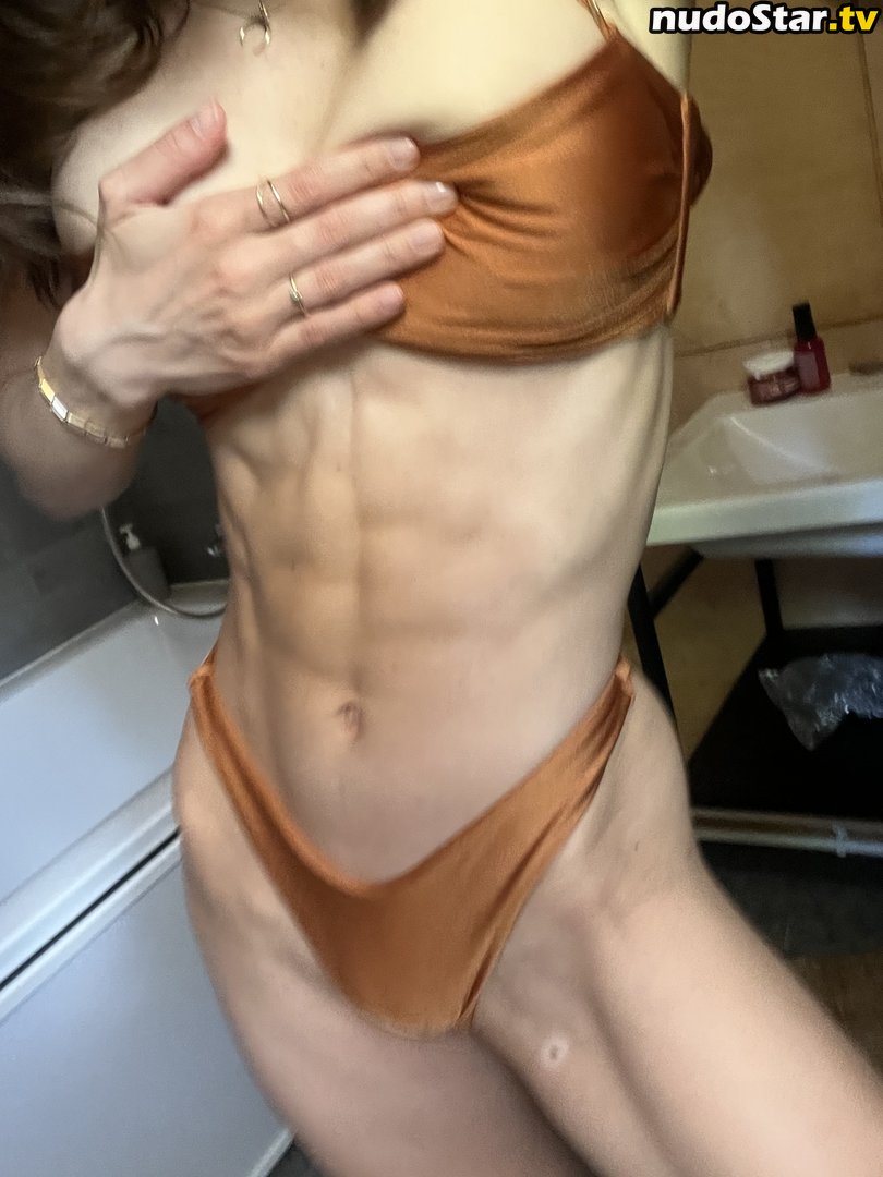 Toma Efremova / TomaEfremova Nude OnlyFans Leaked Photo #7