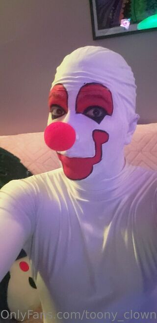 toony_clown