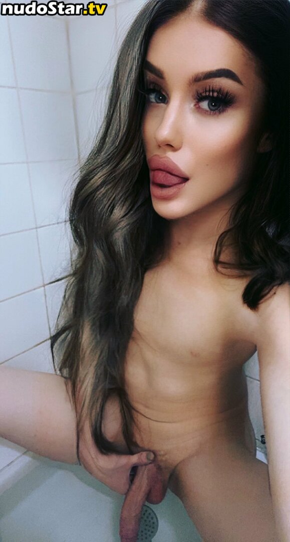 LaBella311 French Trans Doll / TrannyEva / Trannyevaa / travestieva Nude OnlyFans Leaked Photo #4