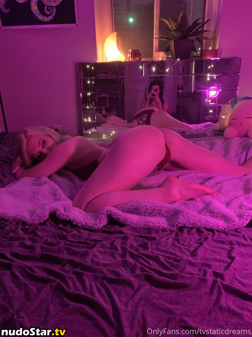 itsashleeyxoxo / tvstaticdreams Nude OnlyFans Leaked Photo #3