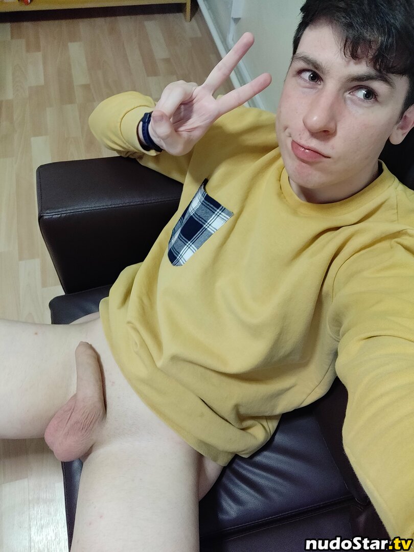 twink_max Nude OnlyFans Leaked Photo #16