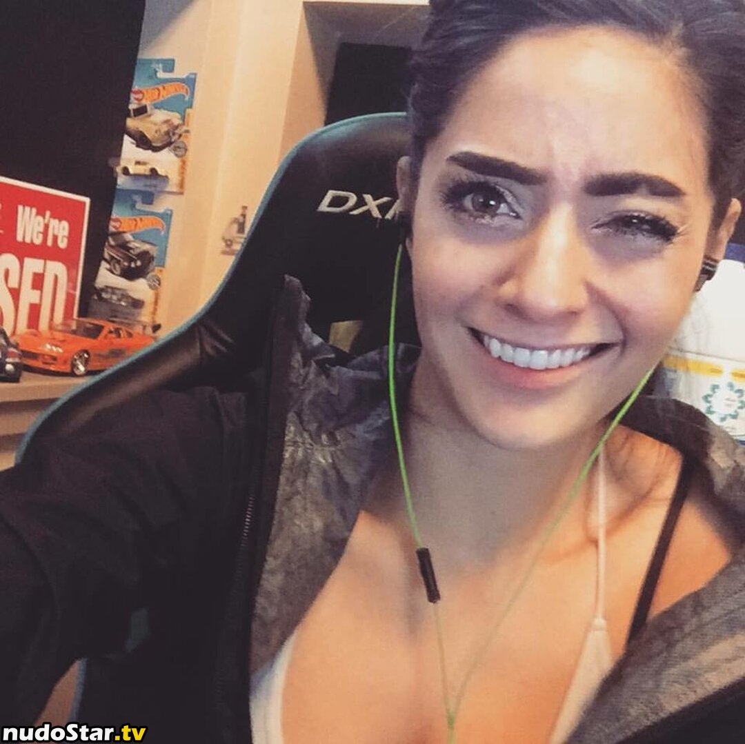twomgovercsquared Nude OnlyFans Leaked Photo #47