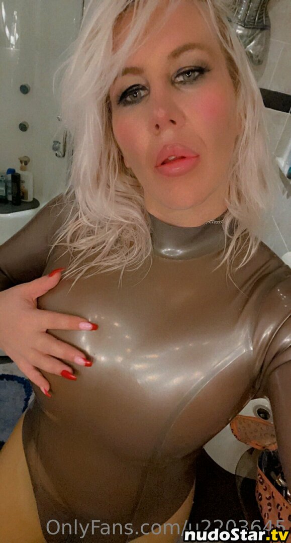 latexdolly.02 / u2203645 Nude OnlyFans Leaked Photo #1