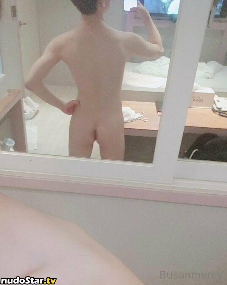r_o_w_z / u283273388 Nude OnlyFans Leaked Photo #49