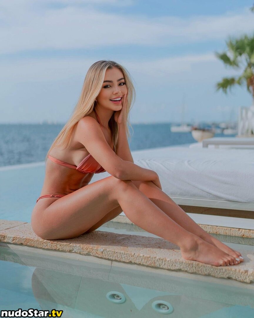 Valentina Gallego / Vallengallego / https: / valentgallegom1 / valentinagallegom1 Nude OnlyFans Leaked Photo #3