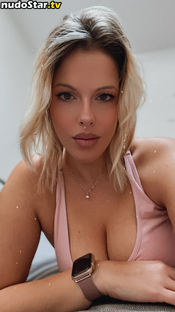 Valentina Morselli / nonvaleamorsi / valentinamorsel Nude OnlyFans Leaked Photo #51