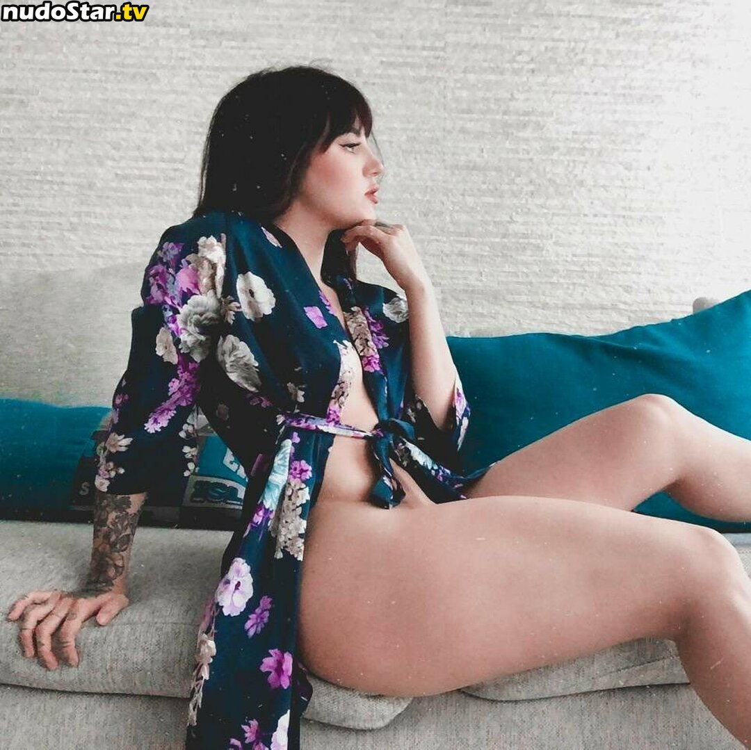 SacraLuna / Valentinaesvv Nude OnlyFans Leaked Photo #6