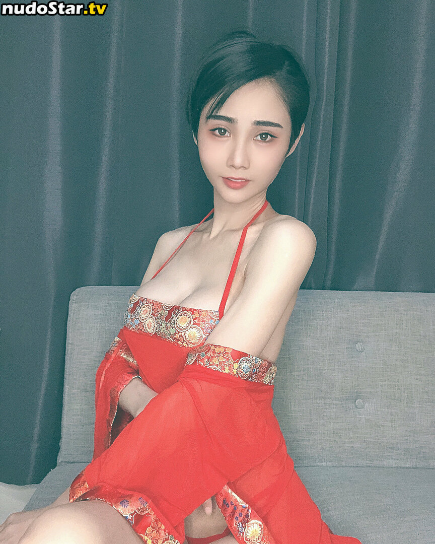 valentine8_official / valentinee8 Nude OnlyFans Leaked Photo #16