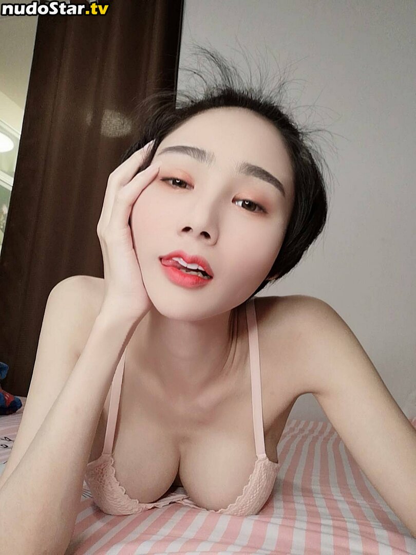 valentine8_official / valentinee8 Nude OnlyFans Leaked Photo #20