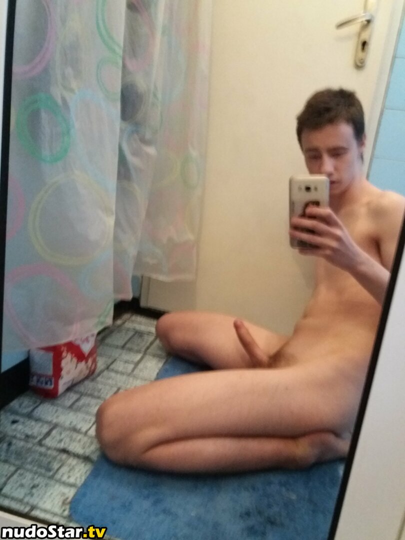 Valeto1204 Nude OnlyFans Leaked Photo #32