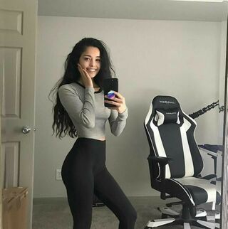 Valkyrae