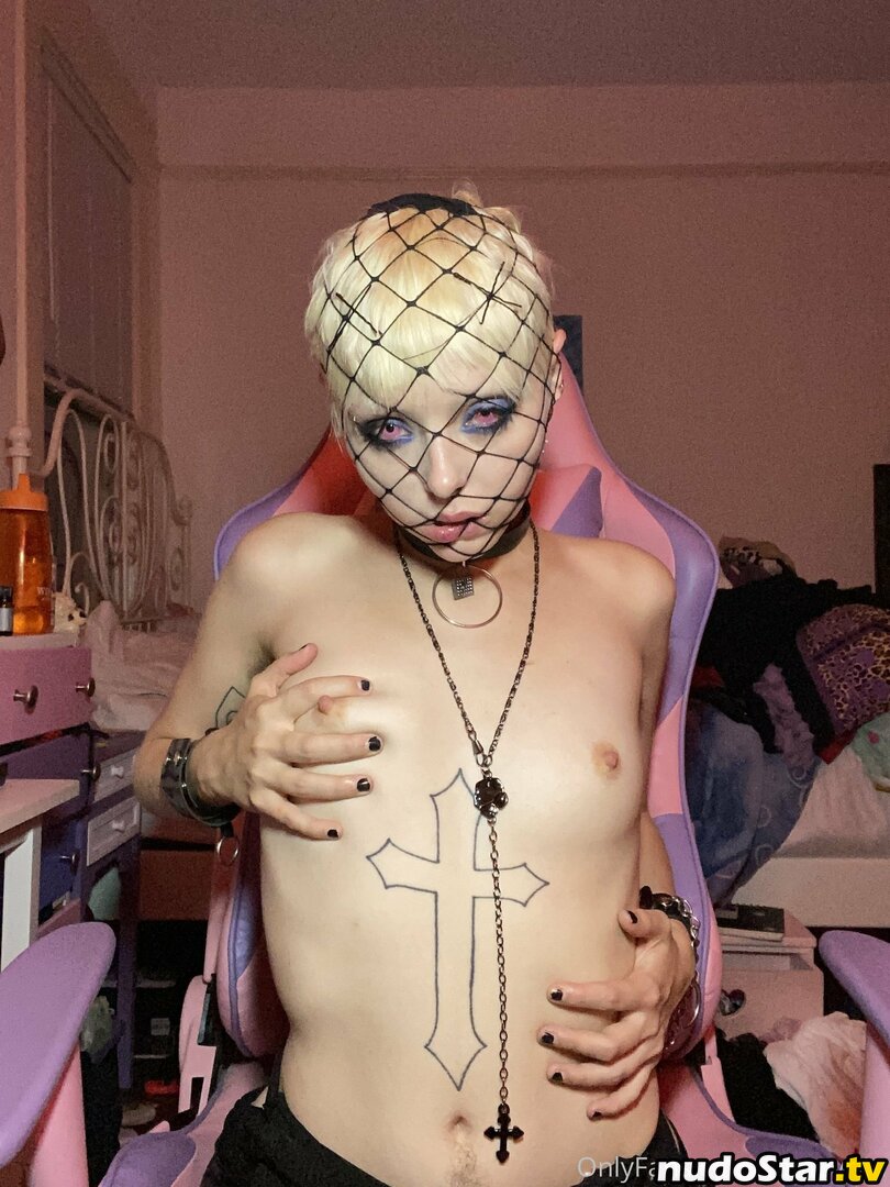 devulbich / platinumvmpyr / vampy / vampyr4u Nude OnlyFans Leaked Photo #10