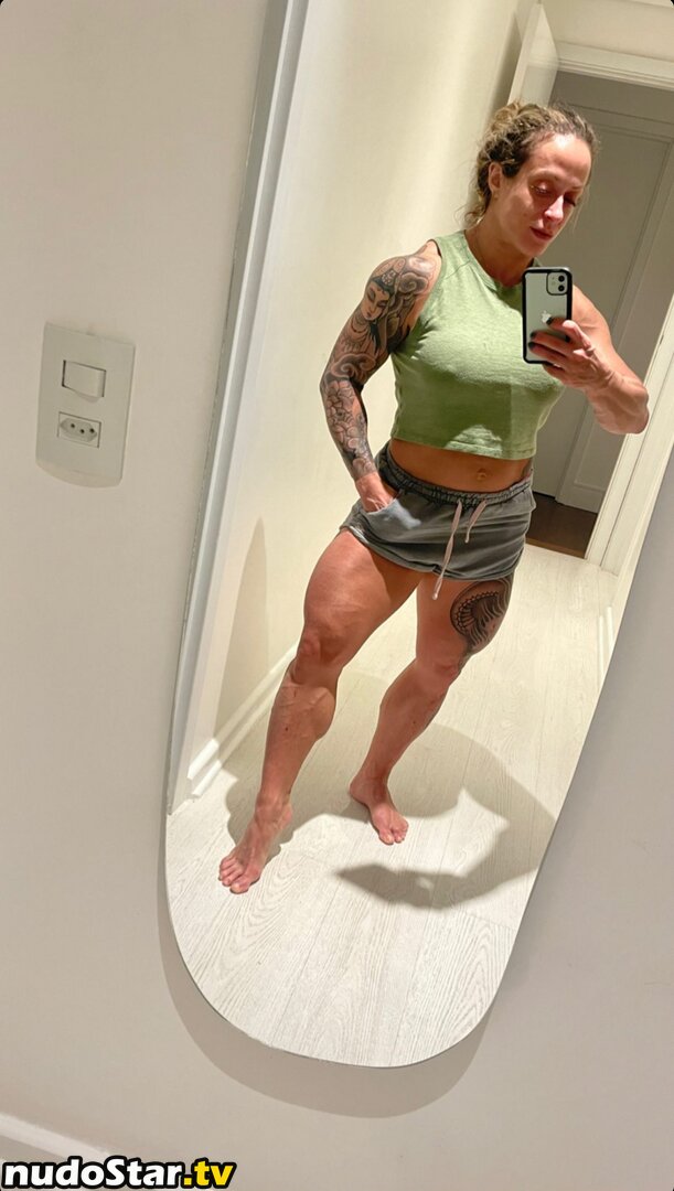 Vanessa Alvares / Vanessa.alvares / vanessa_powerlifter Nude OnlyFans Leaked Photo #10