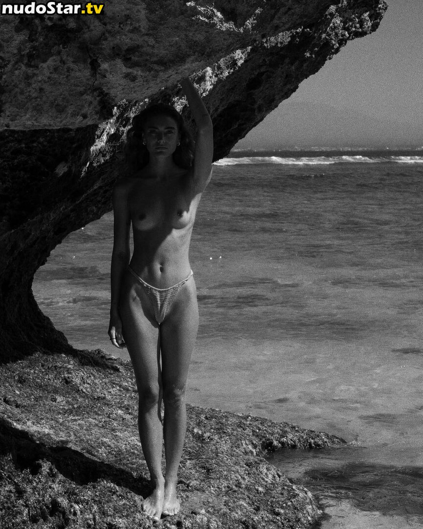 Vanessa Moe / Vanessaanela Nude OnlyFans Leaked Photo #42