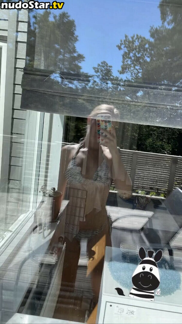 Nessa / vanessaahlstrom Nude OnlyFans Leaked Photo #18