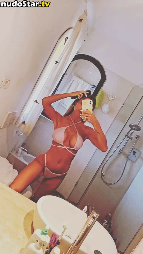 Verdiana Vanessa Salmi / verdiana_salmi Nude OnlyFans Leaked Photo #2