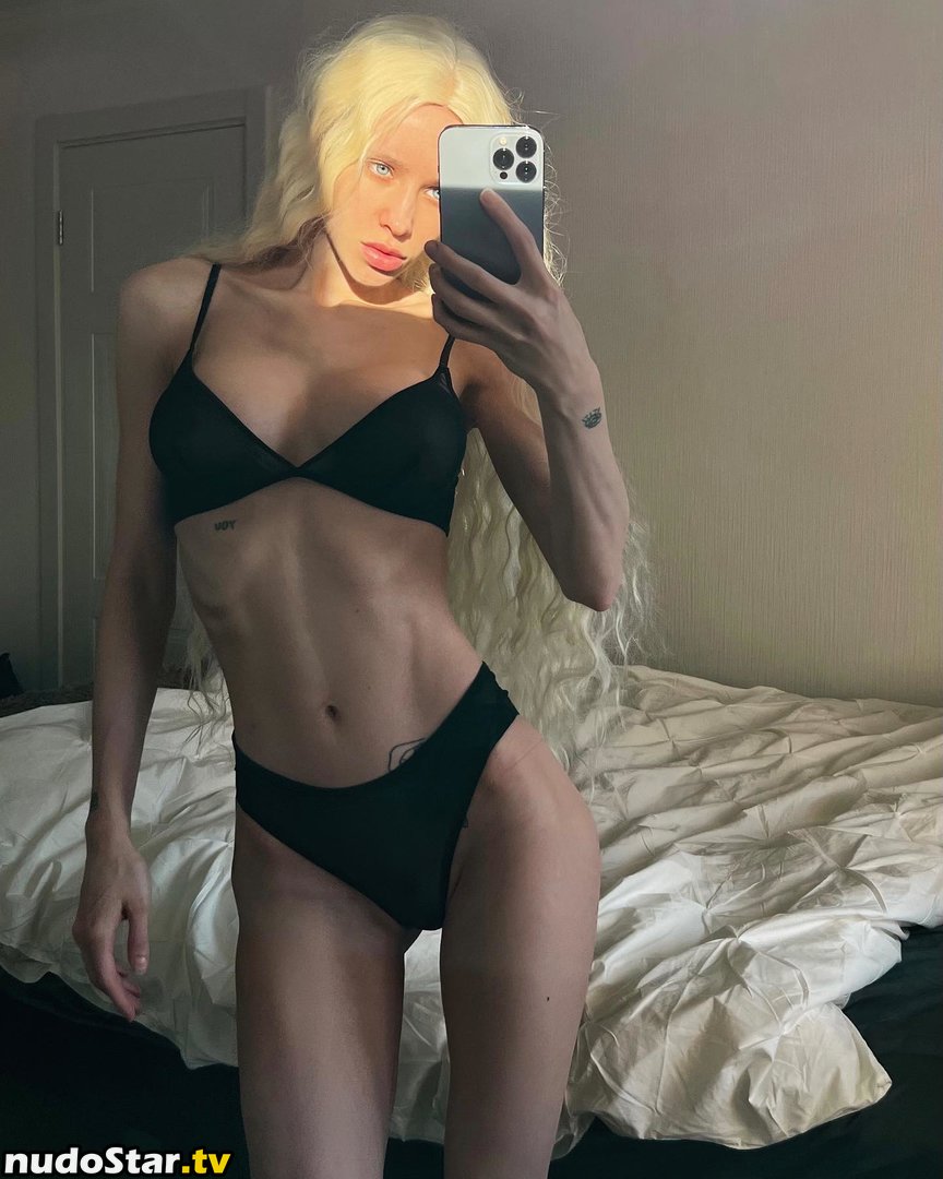 Veta Peresedova / cutensadistic Nude OnlyFans Leaked Photo #6