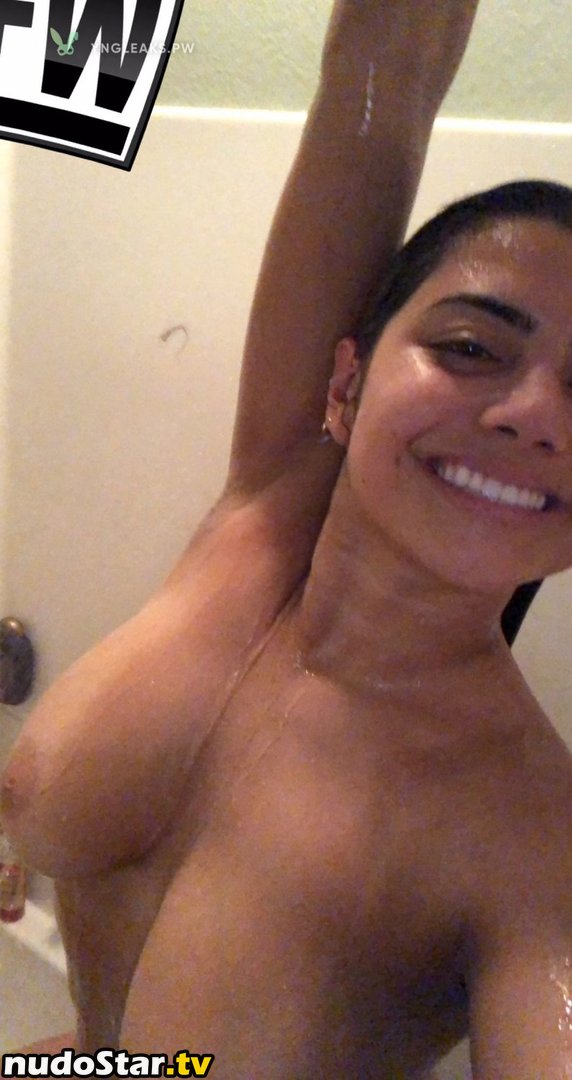 Vicky Escobar / vickyyescobarr Nude OnlyFans Leaked Photo #5