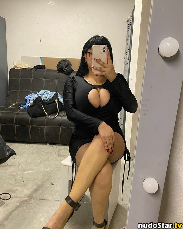 Vicky / vickyhyuga Nude OnlyFans Leaked Photo #5