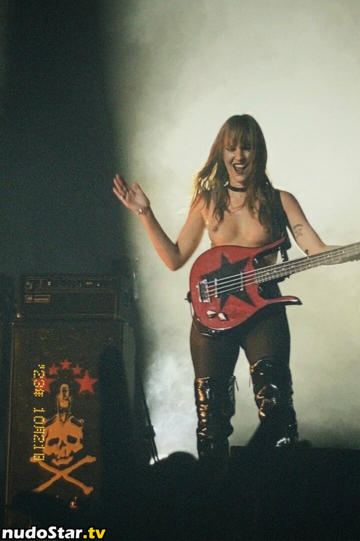 Maneskin bassist / Victoria De Angelis / vicdeangelis Nude OnlyFans Leaked Photo #318