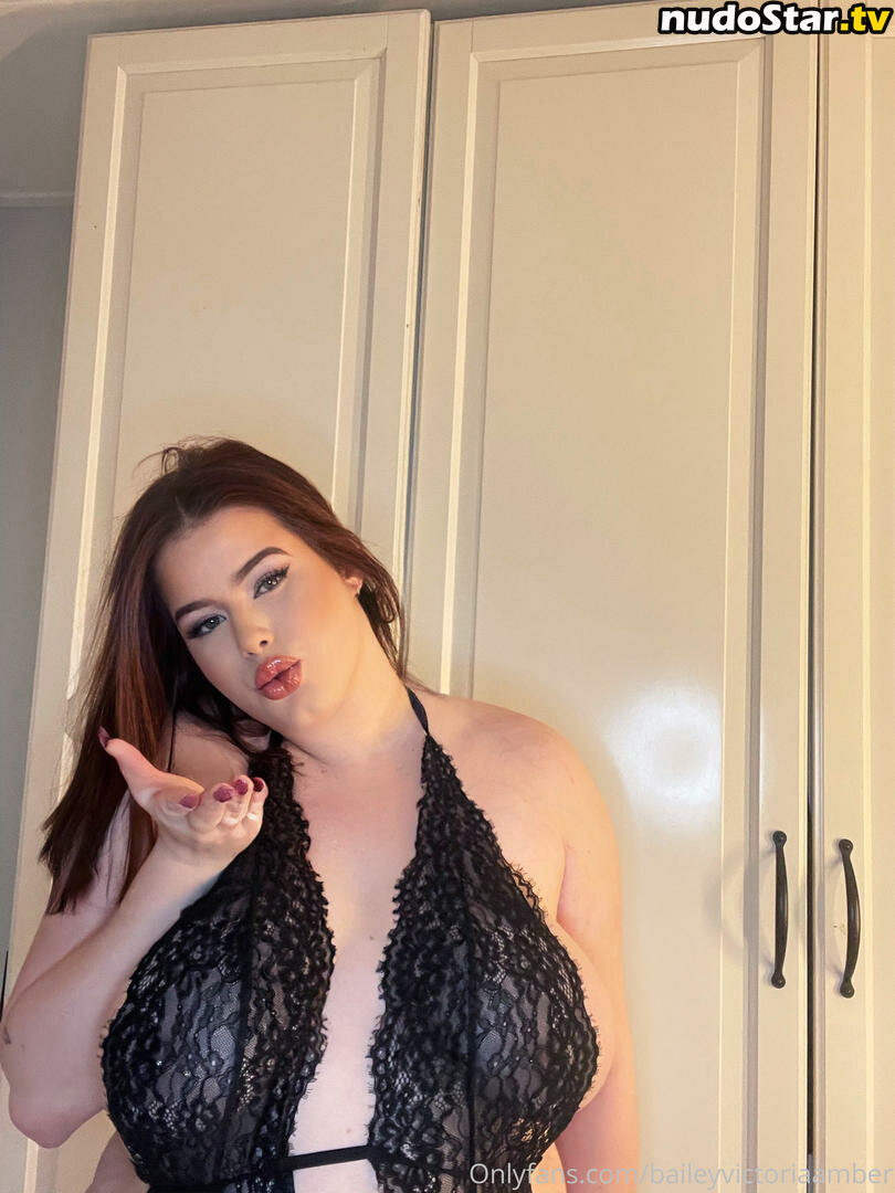victoria_kellyy Nude OnlyFans Leaked Photo #39