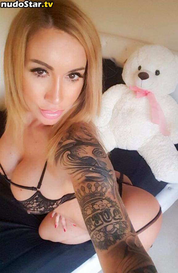VICTORIALOMBATV / Victoria Lomba / victorialomba Nude OnlyFans Leaked Photo #11