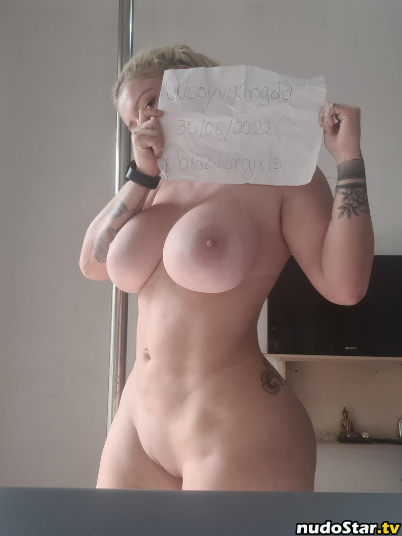 Soyviking Charlotte / Vikinga / iamcharlotte / loiraviking Nude OnlyFans Leaked Photo #15