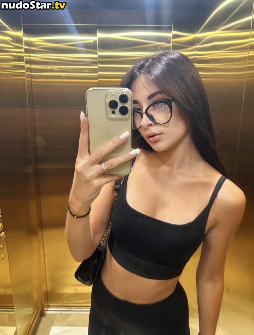 Vikky Queen / _vickyroblox_fans / victoria.queen Nude OnlyFans Leaked Photo #14