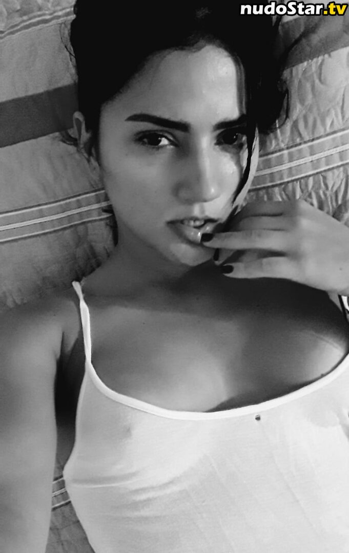 Karina Paola Ortiz / Violetta Ortiz / Violettasoyyo / itsscarlettbtch Nude OnlyFans Leaked Photo #32