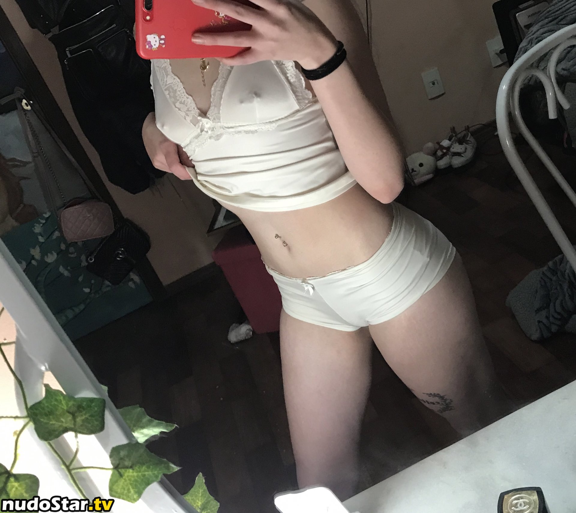 void_nana_ / voidnana Nude OnlyFans Leaked Photo #7