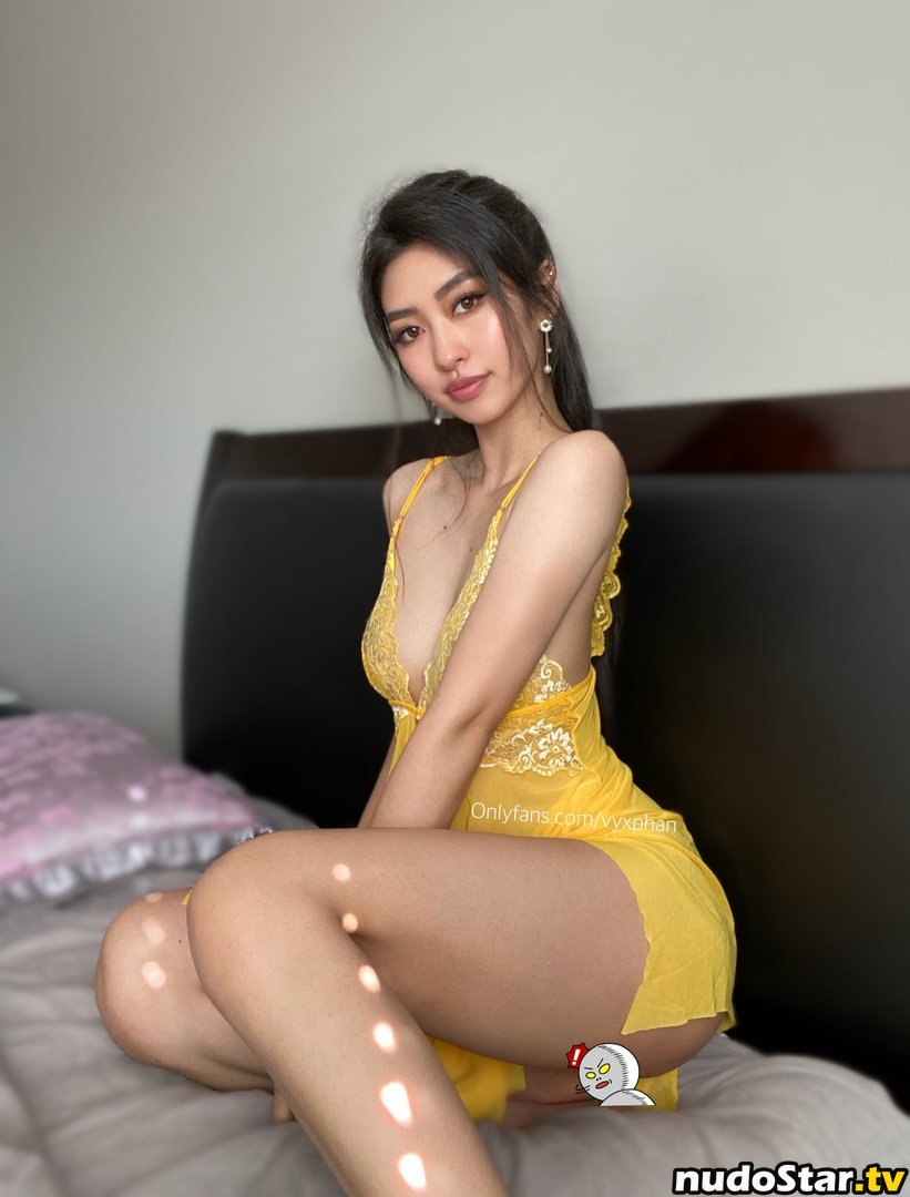 Vyxia Vyxphan / vyxphan Nude OnlyFans Leaked Photo #7