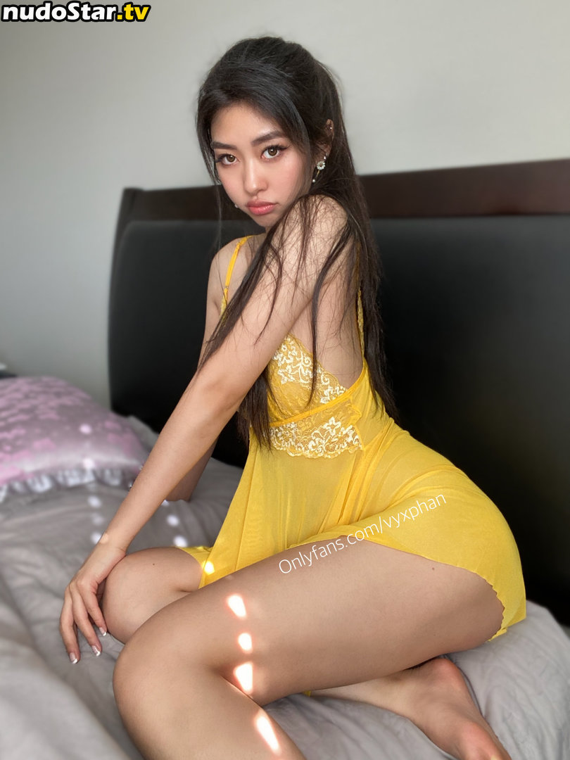 Vyxia Vyxphan / vyxphan Nude OnlyFans Leaked Photo #11