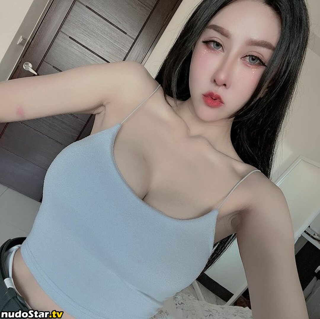 Wei Ling 凌薇 / cocobaby_1016 Nude OnlyFans Leaked Photo #27
