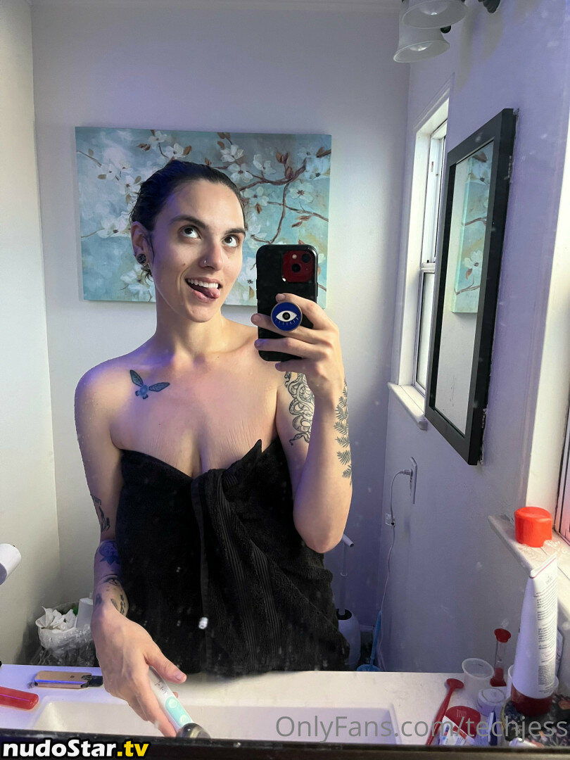 _TechJess / whimsicalgoth Nude OnlyFans Leaked Photo #3