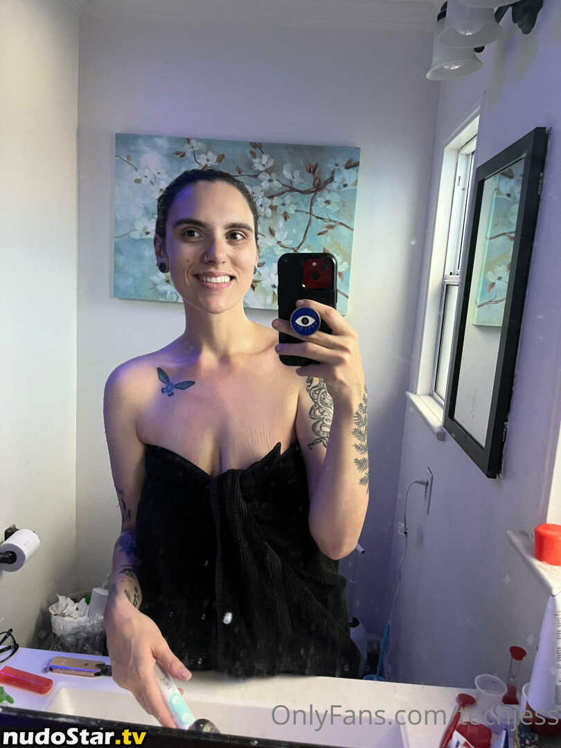_TechJess / whimsicalgoth Nude OnlyFans Leaked Photo #7