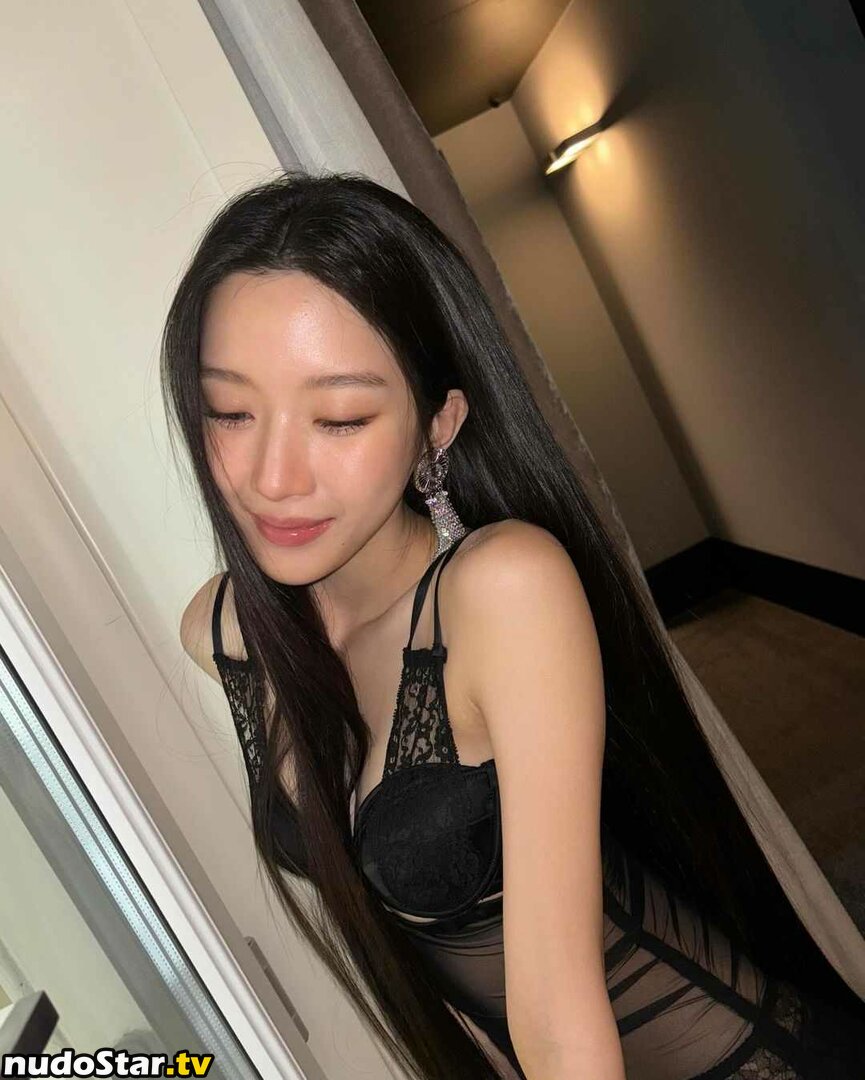 WomenK-pop Nude OnlyFans Leaked Photo #521