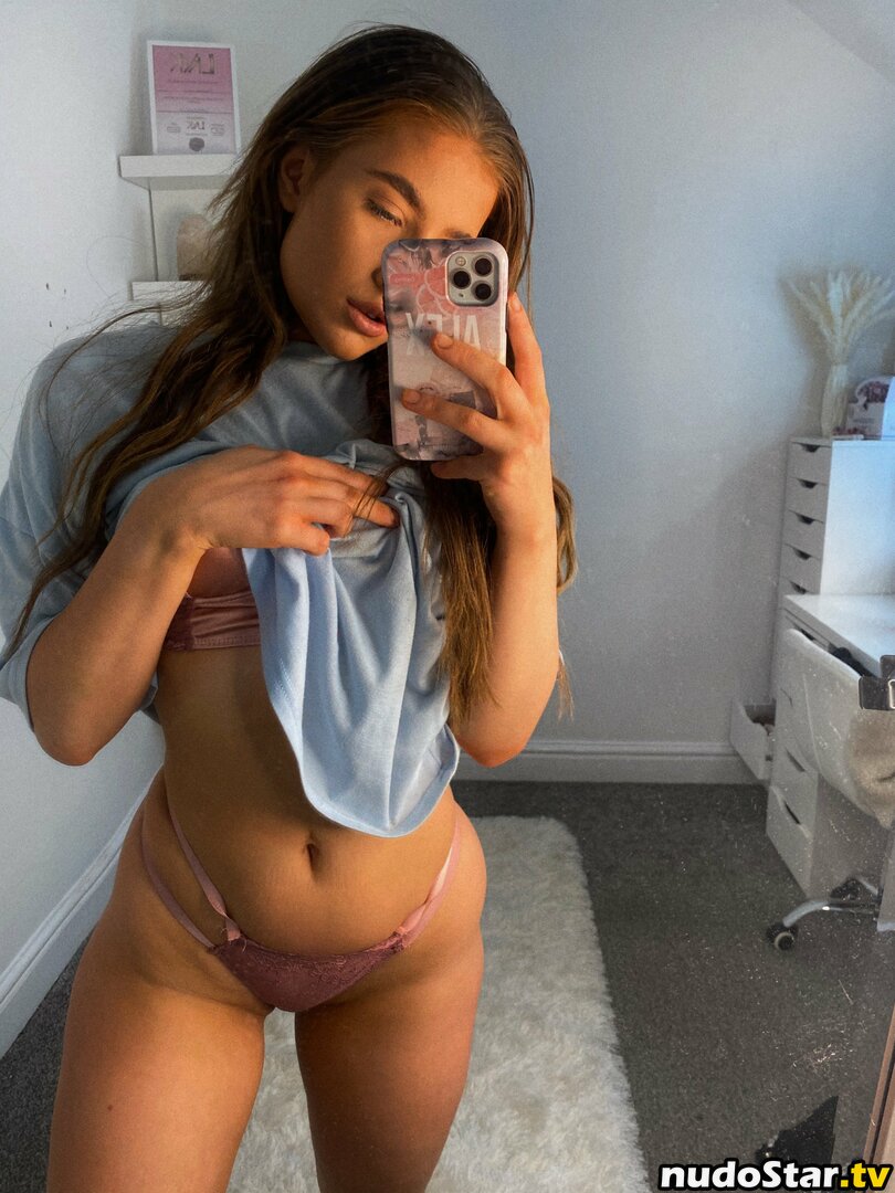 alexraeex / xalexraex Nude OnlyFans Leaked Photo #190