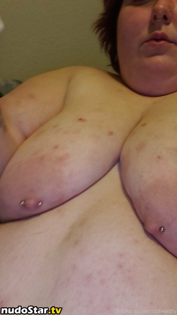 fatrosephoenix / xaphroditerose Nude OnlyFans Leaked Photo #5