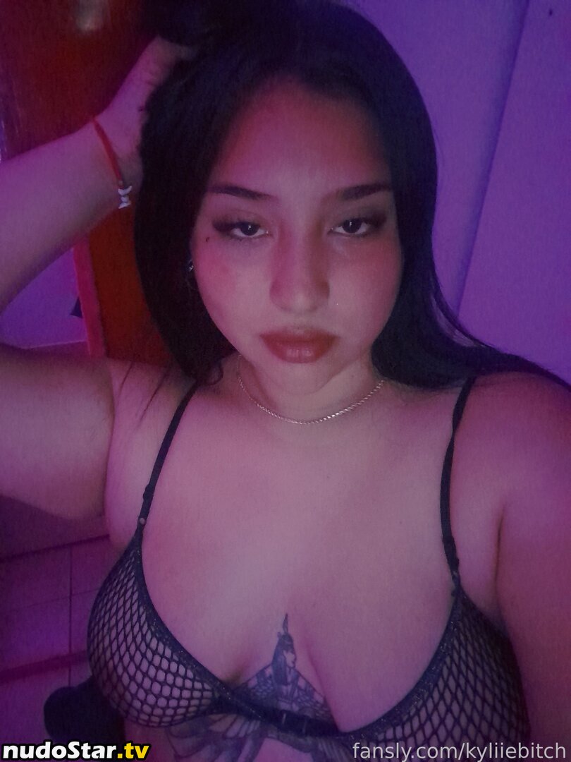 XFREYAAXX / xsarah_amyx Nude OnlyFans Leaked Photo #24