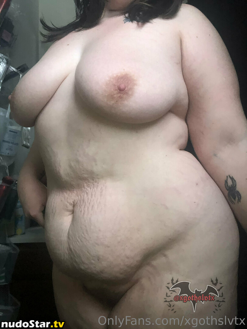 xgothslvtx Nude OnlyFans Leaked Photo #1
