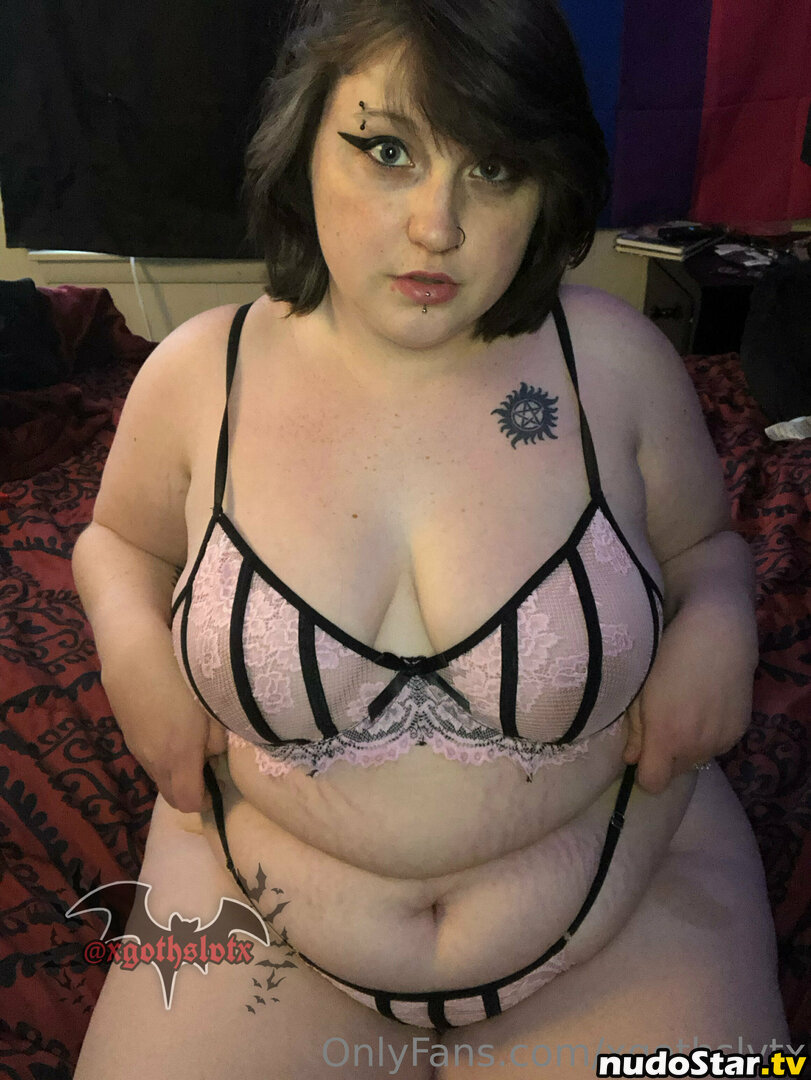 xgothslvtx Nude OnlyFans Leaked Photo #16
