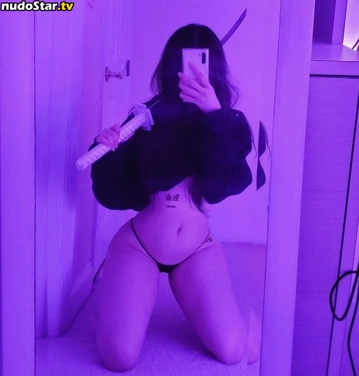 ttgbaddie / xliahri Nude OnlyFans Leaked Photo #2