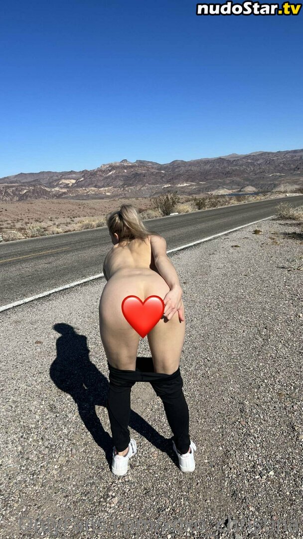 xoxo_christina Nude OnlyFans Leaked Photo #30